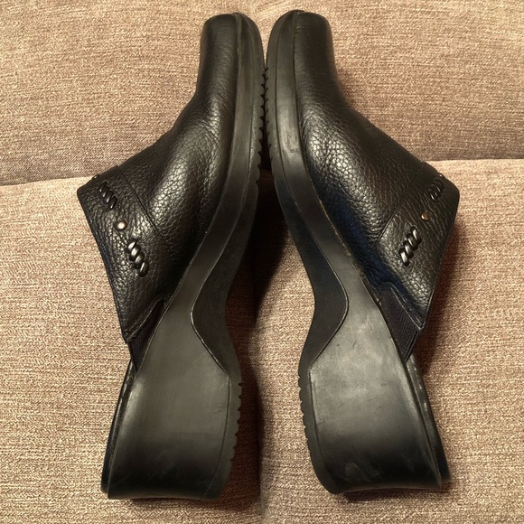 Bass Genuine Leather Black Mules - Picture 4 of 10